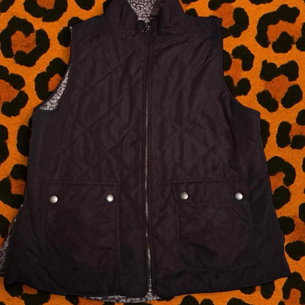 Thread & Supply Black Quilted Gray Teddy Full Zip Reversible Vest Size large
